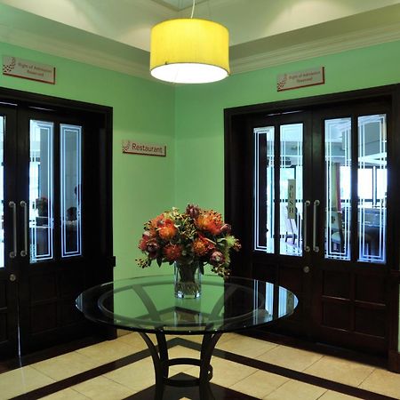 Cresta President Hotel Gaborone Eksteriør billede