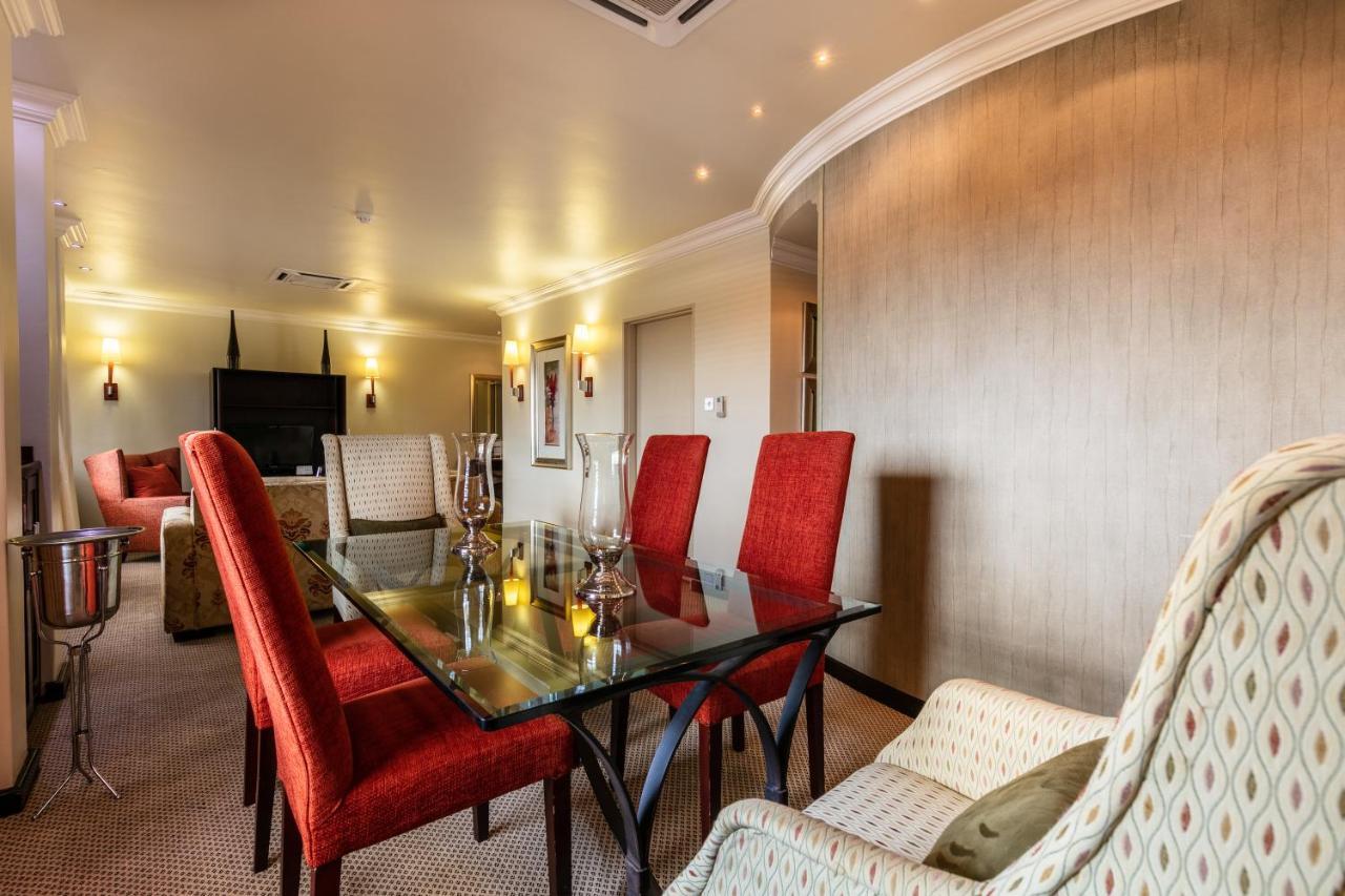Cresta President Hotel Gaborone Eksteriør billede