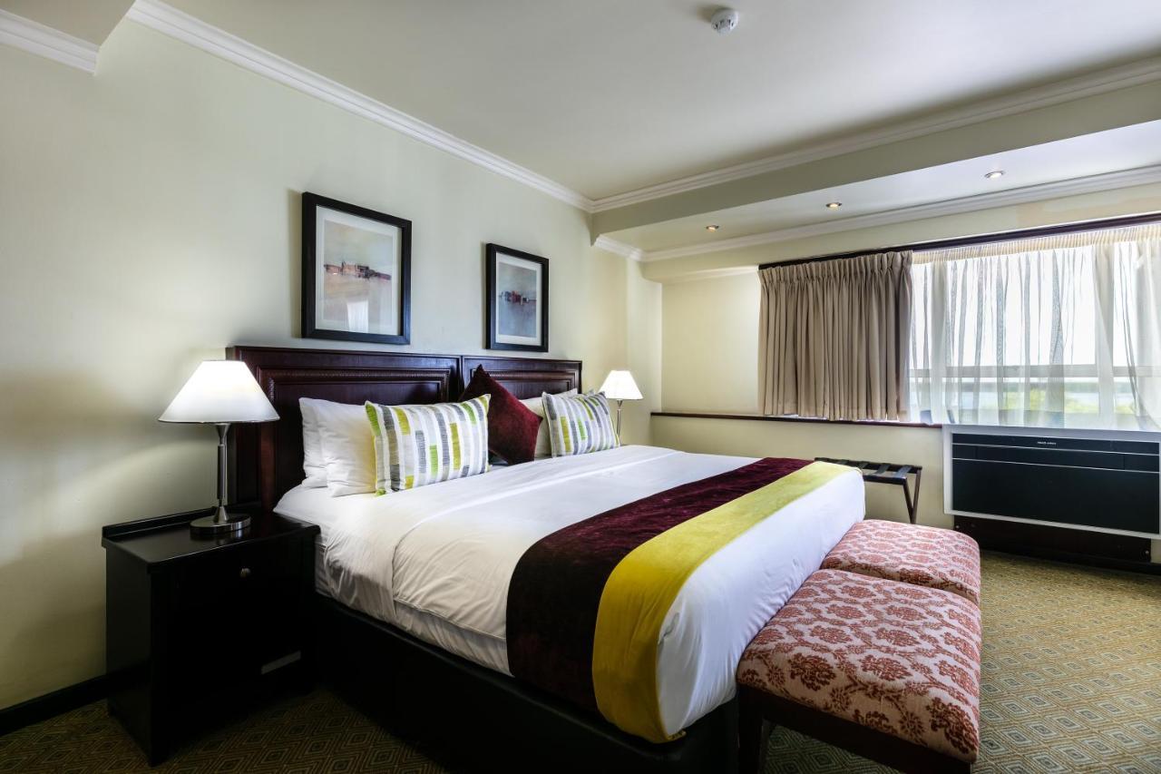 Cresta President Hotel Gaborone Eksteriør billede