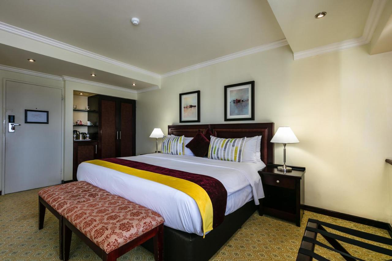 Cresta President Hotel Gaborone Eksteriør billede