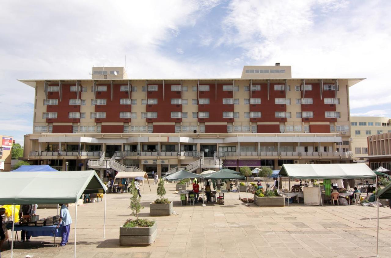 Cresta President Hotel Gaborone Eksteriør billede